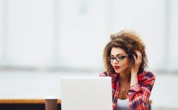 4 REASONS YOU SHOULD PAY YOUR BILLS ONLINE