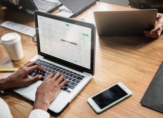 6 SMART HABITS TO KEEP YOU MOTIVATED FOR THE WEEK