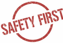 8 SAFETY TIPS DURING THE FESTIVE SEASON How to stay safe during the festive holidays