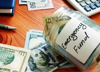 HOW TO BUILD YOUR EMERGENCY FUND tips to build an emergency fund