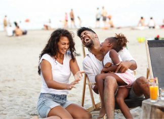 HOW TO PLAN FOR A FAMILY HOLIDAY how to plan a family holiday