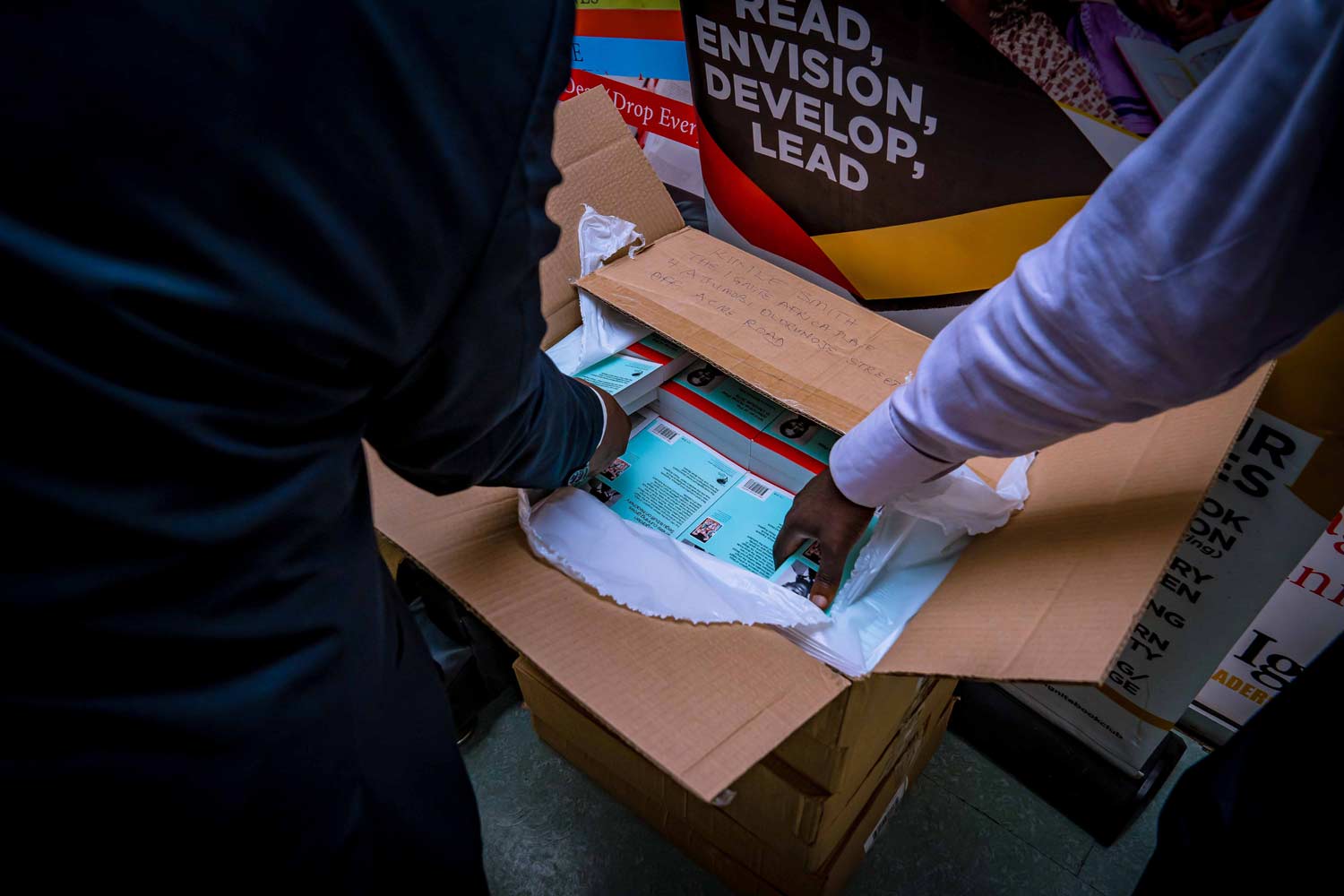 uba-foundation-donates-books.jpg6