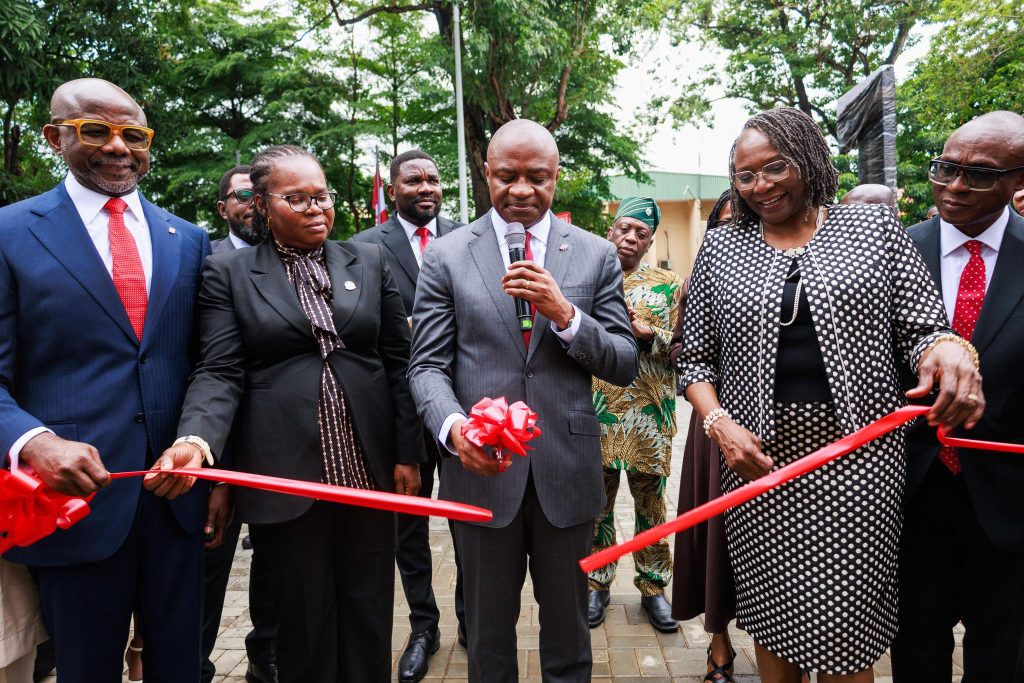L-r: Acting Executive Director, Personal and Business Banking, United Bank for Africa(UBA), Chidi Okpala; Registrar and Secretary to Council, University of Lagos (UNILAG), Abosede V, Wickliffe ; Group Managing Director/CEO, UBA, Oliver Alawuba; Vice Chancellor, University of Lagos, Professor Folasade Ogunsola; and Group Deputy Managing Director, UBA, Chukwuma Nweke, during the presentation of N60m endowment fund towards research and development in Finance at the commissioning of UBA Innovation Hub and Business Office built by UBA Group at a ceremony held at the University’s campus in Akoka, Lagos on Monday