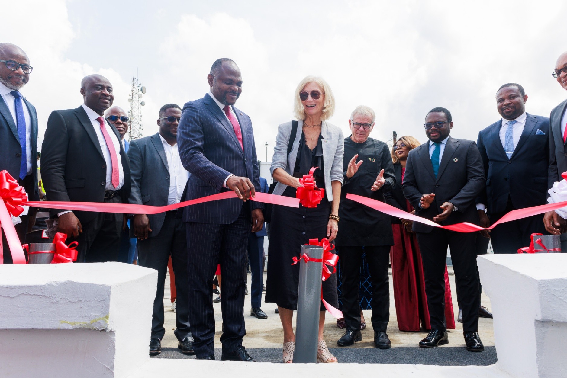 L-R: Executive Director, Payments, Heirs Holdings, Chidi Okpala; CEO Incremental Energy Solutions, Oladipo Omodara; Group Deputy Managing Director, United Bank for Africa (UBA) Plc ; Counsellor, Business and Trade, Norwegian Ministry of Foreign Affairs; Solveig Andresen; CEO, Empower New Energy, Terje Osmundsen; Climate Fund Managers Investment Committee, Akintoye Ogboye; Business Development Manager, Empower New Energy, Michael Iwu, during the official ribbon cutting ceremony to unveil renewable energy solutions across 25 UBA branches in five Nigerian states held at the UBA Oba Akran 2 branch, Ikeja-Lagos Nigeria on Wednesday